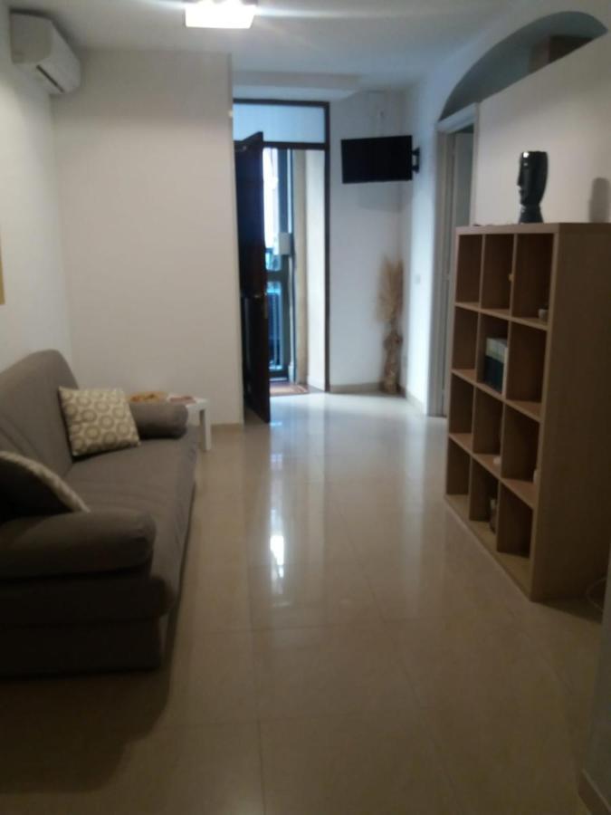 Tania'S House Apartment คาตาเนีย ภายนอก รูปภาพ